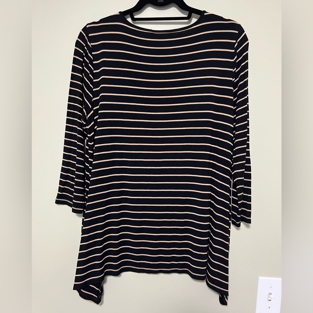 Cable & Gauge Black and Tan Striped Long Sleeve Top - Picture 3 of 3
